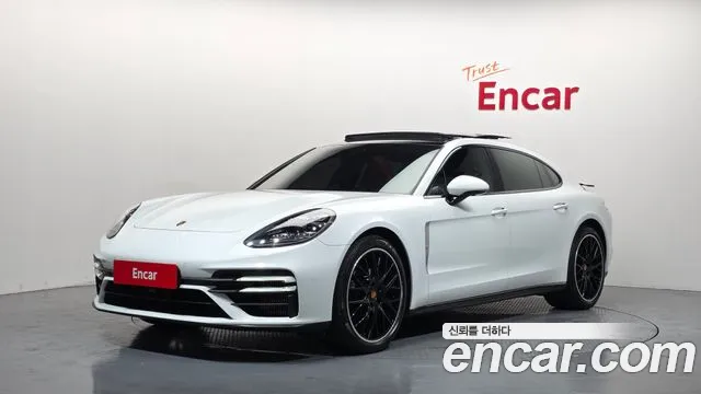 Фотография автомобиля — Porsche Panamera
