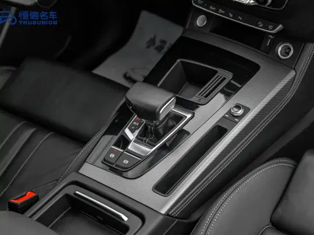 Audi Q5L — Фото автомобиля 19