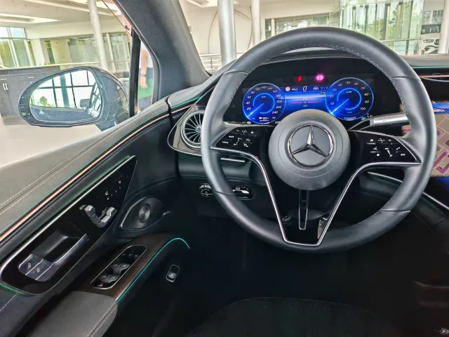 Mercedes-Benz EQS — Фото автомобиля 8