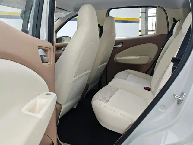Wuling Hongguang Mini EV — Фото автомобиля 11