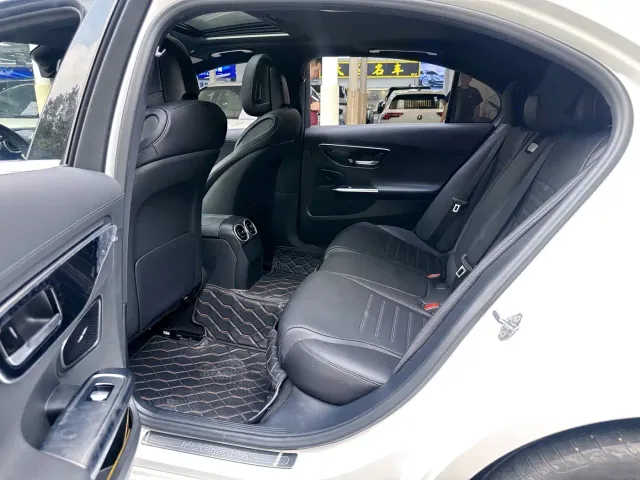 Mercedes-Benz C-Class — Фото автомобиля 7