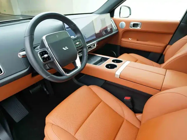 Li Auto Li Auto L6 2024 Pro — Фото автомобиля 9