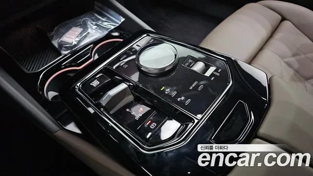 BMW 5 Series G60 — Фото автомобиля 12