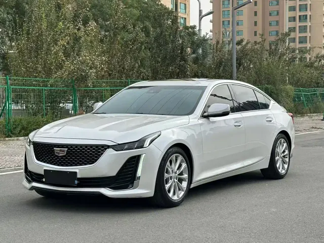 Фотография автомобиля — Cadillac CT5