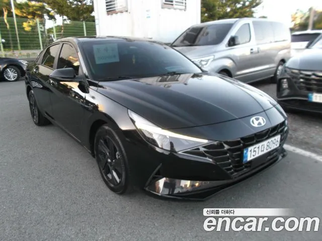 Hyundai Avante CN7 — Фото автомобиля 3