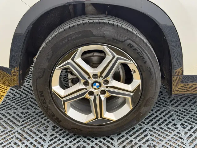 BMW X1 — Фото автомобиля 14