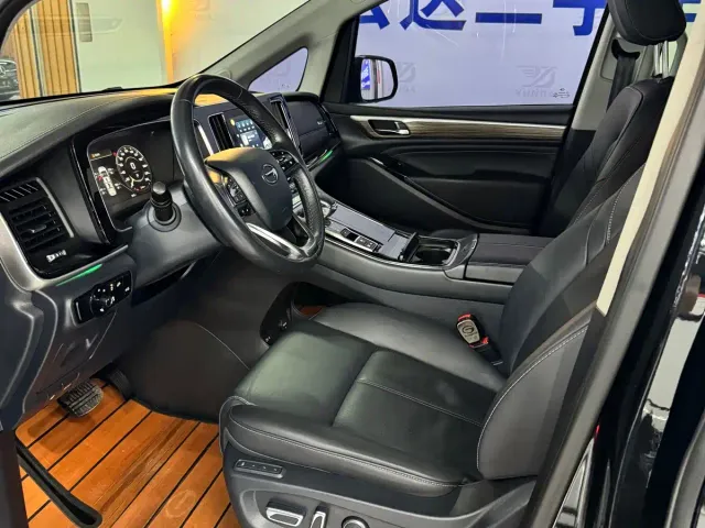 GAC Trumpchi M8 — Фото автомобиля 4
