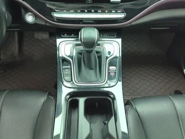 GAC Trumpchi M6 — Фото автомобиля 16