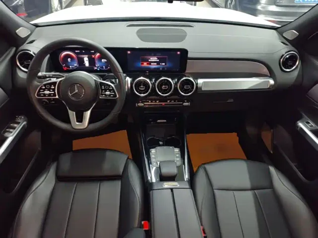 Mercedes-Benz GLB-Class — Фото автомобиля 9