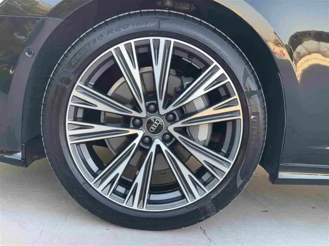 Audi A6L — Фото автомобиля 18