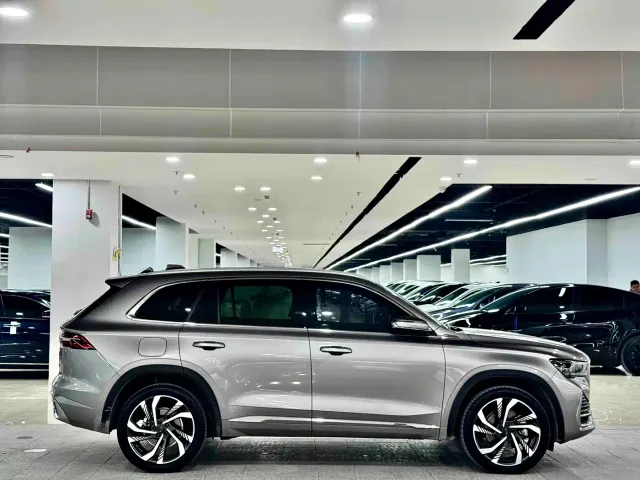 Geely Xingyue L — Фото автомобиля 9
