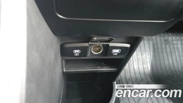 Hyundai Staria Staria Карго 3 места — Фото автомобиля 28