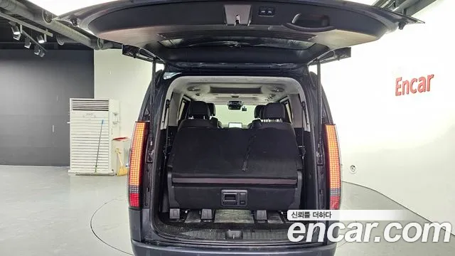 Hyundai Staria Staria 4WD Lounge 9 мест — Фото автомобиля 20