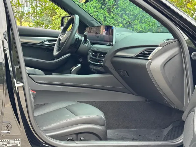 Cadillac CT5 — Фото автомобиля 15