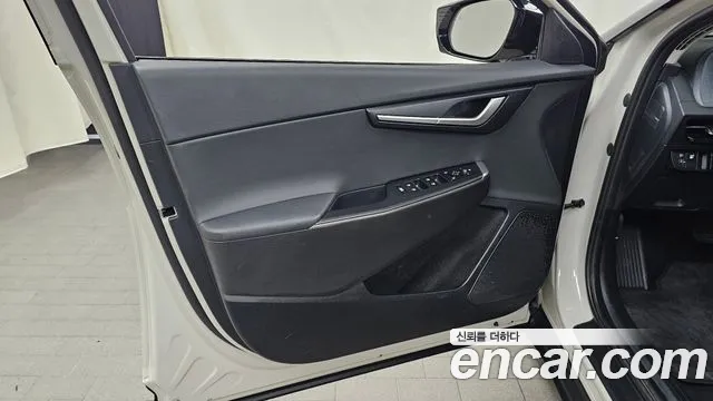 Kia EV6 — Фото автомобиля 22