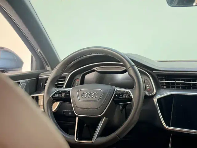 Audi A6L — Фото автомобиля 13