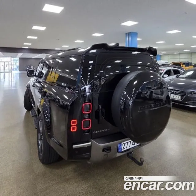 Land Rover Defender L663 — Фото автомобиля 4