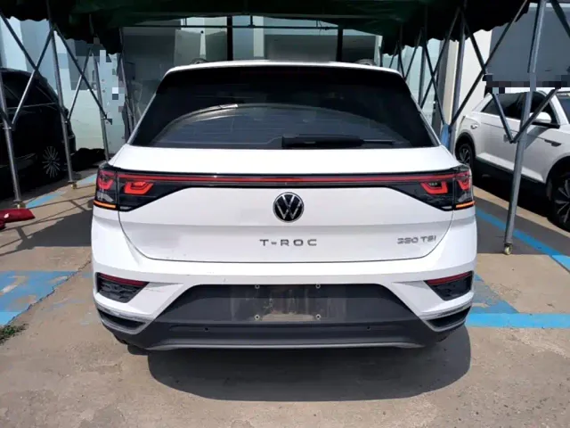 Volkswagen T-Roc — Фото автомобиля 5