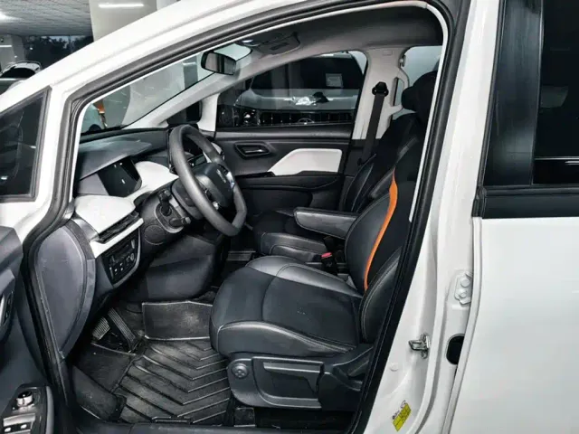 Bestune NAT — Фото автомобиля 10