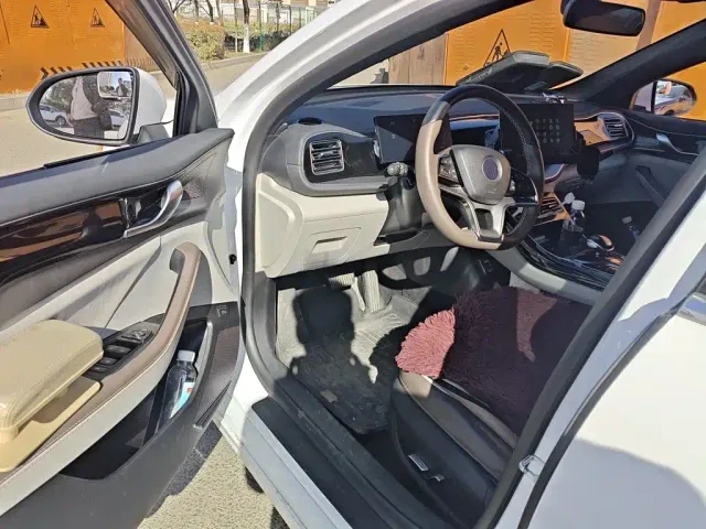 BYD Qin PLUS — Фото автомобиля 12