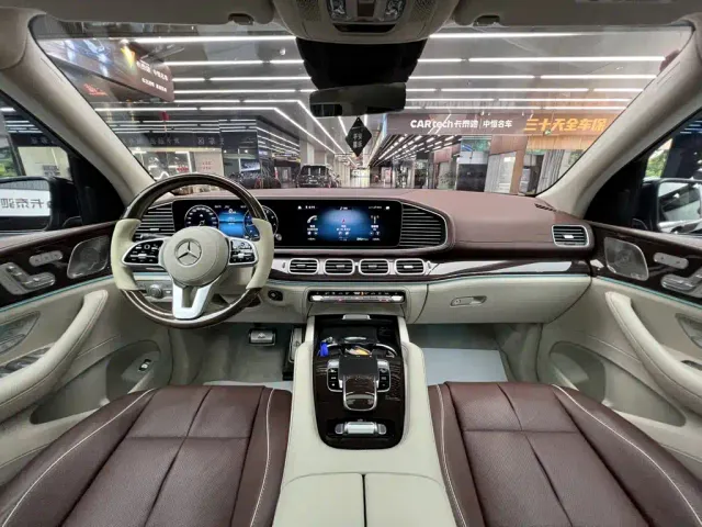 Mercedes-Benz Maybach GLS — Фото автомобиля 12