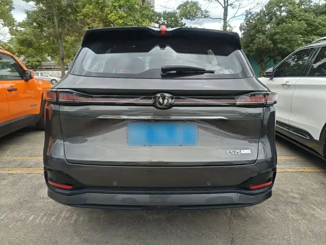 Changan CS75 Plus — Фото автомобиля 5