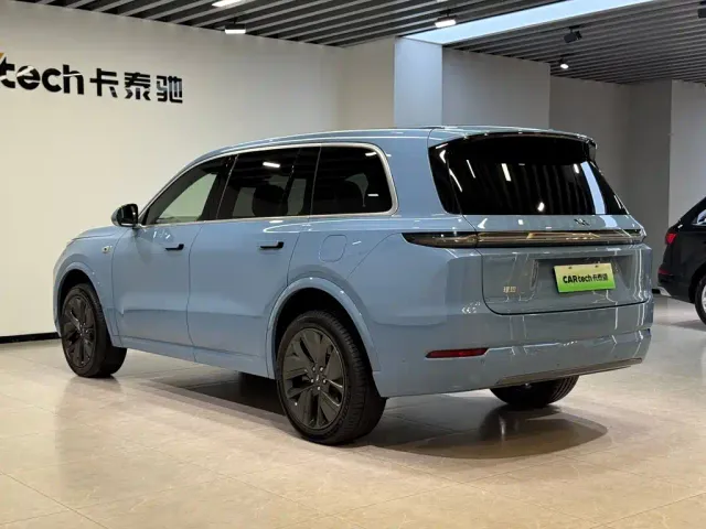 Li Auto L9 — Фото автомобиля 6