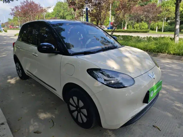 Wuling Bingo — Фото автомобиля 3