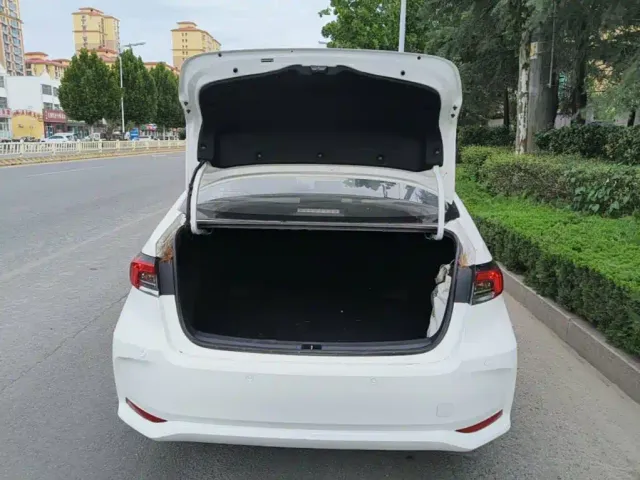 Toyota Corolla — Фото автомобиля 18