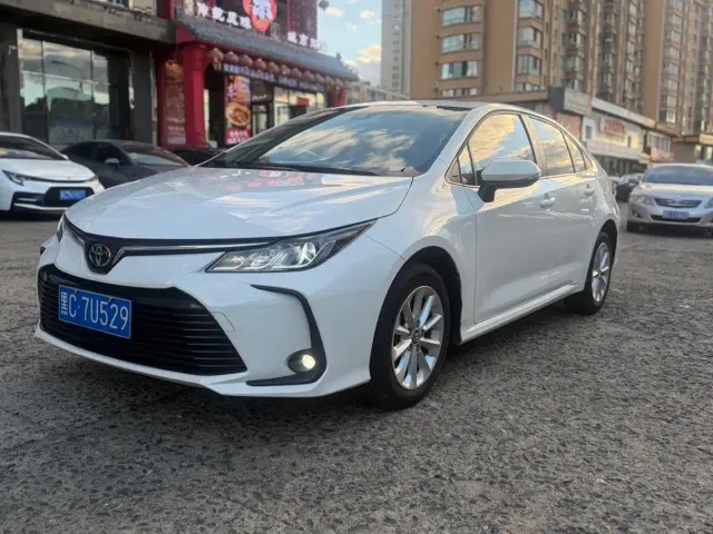 Фотография автомобиля — Toyota Corolla