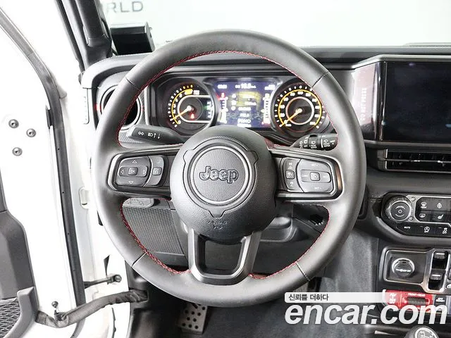 Jeep Wrangler — Фото автомобиля 18