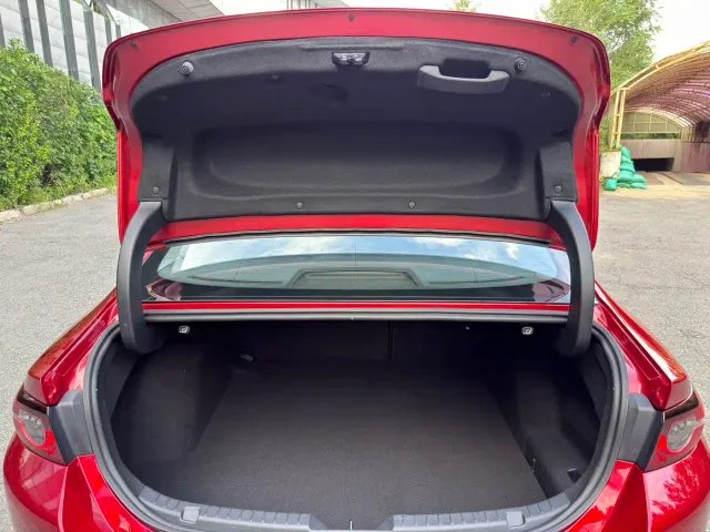 Mazda Axela — Фото автомобиля 15