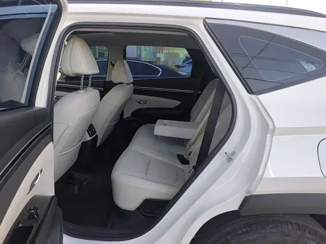 Hyundai Tucson — Фото автомобиля 16
