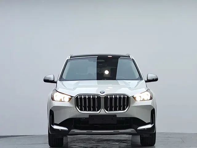 BMW X1 — Фото автомобиля 3