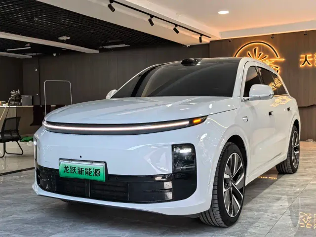 Фотография автомобиля — Li Auto L6