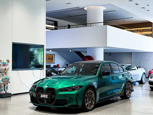Фотография автомобиля — BMW M3