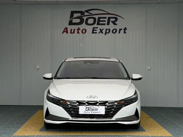Hyundai Elantra — Фото автомобиля 2