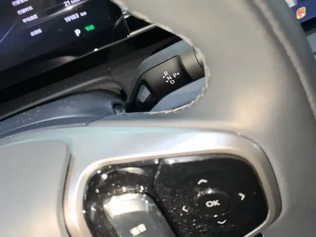 Geely Galaxy E5 — Фото автомобиля 13