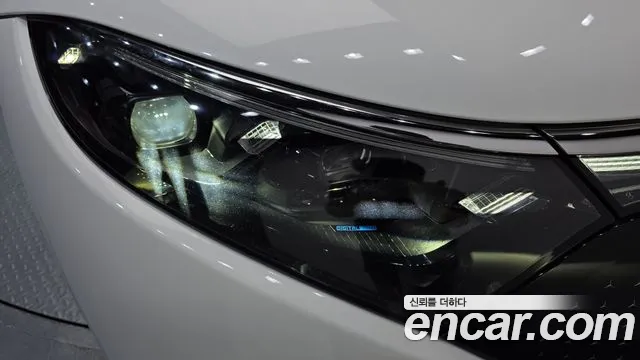 Mercedes-Benz EQS — Фото автомобиля 21