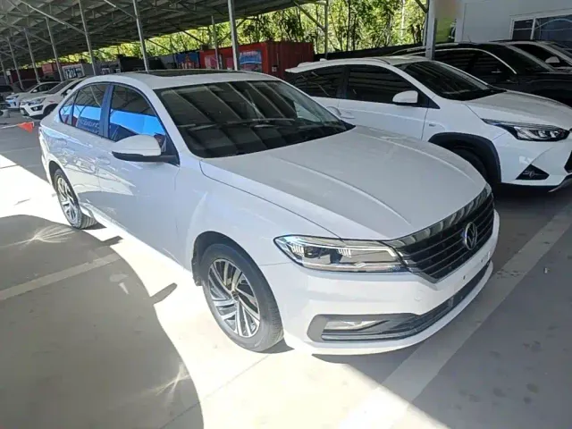 Volkswagen Lavida — Фото автомобиля 3