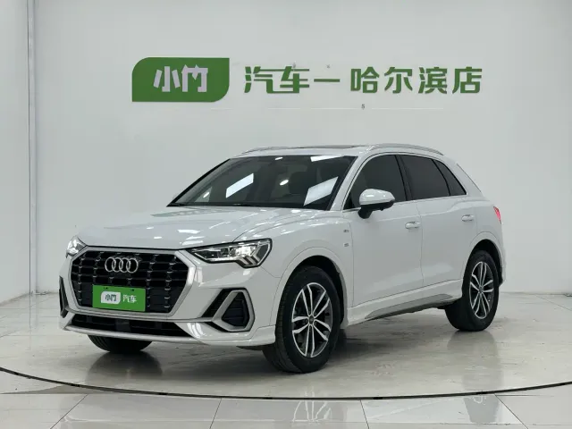 Фотография автомобиля — Audi Q3