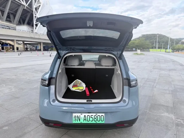 Leapmotor B10 — Фото автомобиля 10
