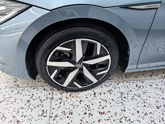 Volkswagen Lamando — Фото автомобиля 18