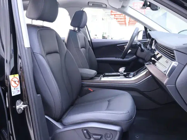 Audi Q7 — Фото автомобиля 21