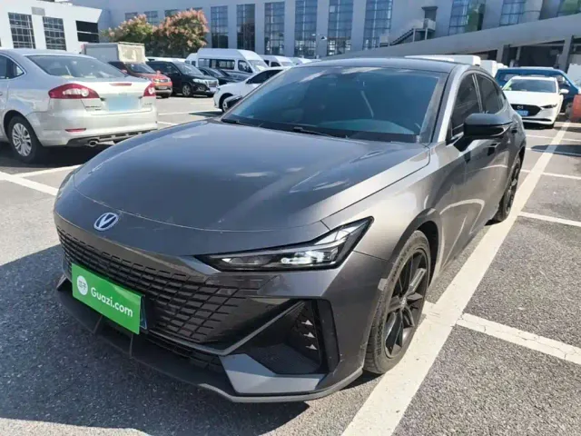 Фотография автомобиля — Changan UNI-V