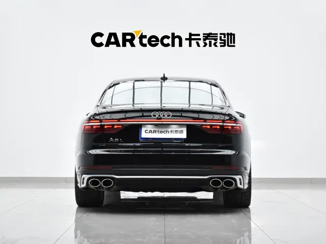 Audi A8 — Фото автомобиля 30