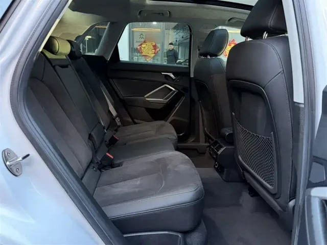 Audi Q3 — Фото автомобиля 2