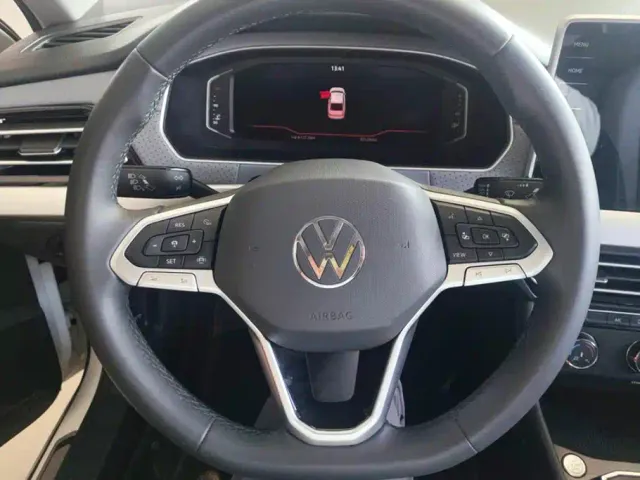Volkswagen Lavida — Фото автомобиля 15