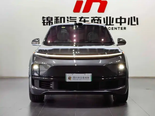 Li Auto L9 — Фото автомобиля 2