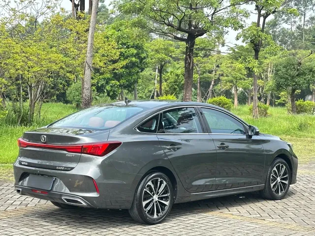 Changan Eado — Фото автомобиля 8